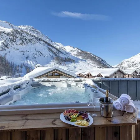 Alpine Opulence Beyond The Clouds: Apartment *