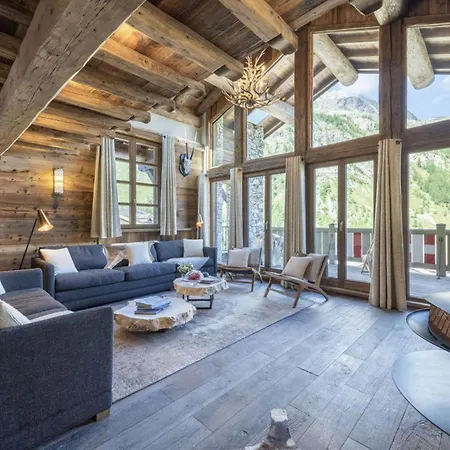 Alpine Opulence Beyond The Clouds: Apartment St. Moritz